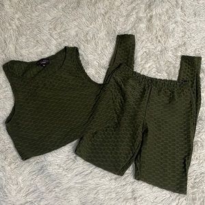 Dark Green Workout Set - Discreet